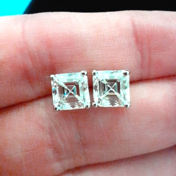 ASSCHER CUT MOISSANITE STUDS NWOT reposhing - Picture 3 of 7